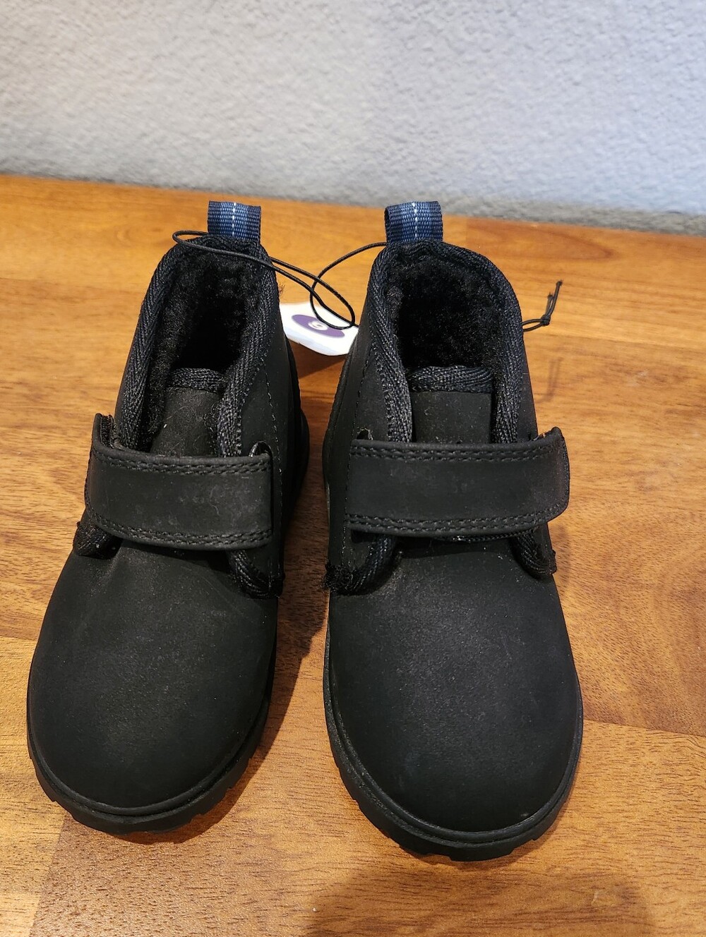 ✨️New CAT and JACK boys Warm Shoes Boots Size 6 Baby